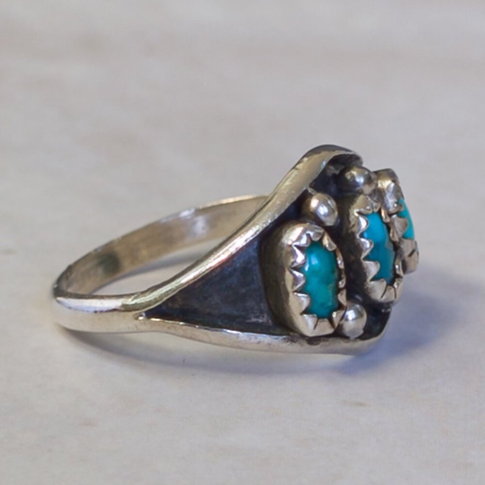 Sterling Silver Turquoise Trio Ring, Sz 5.25 — Southwest serrated bezel - Picture 4 of 13